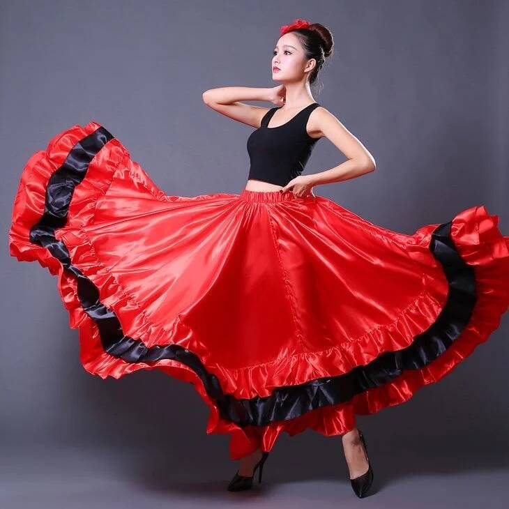 Skirt Gypsy Woman Spanish Flam - Drone Camera Stabilized 评论和价格